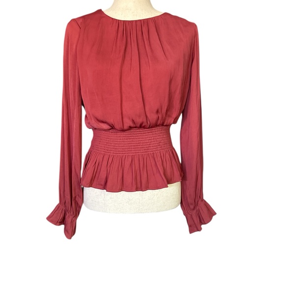 She + Sky Tops - Women's long Sleeve Smock with gathered Waist with Key hole Back